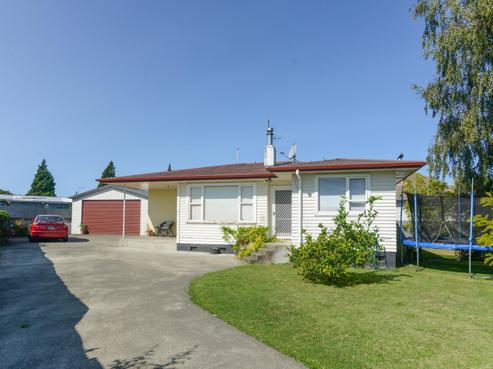 411 Kiwi Street, Camberley