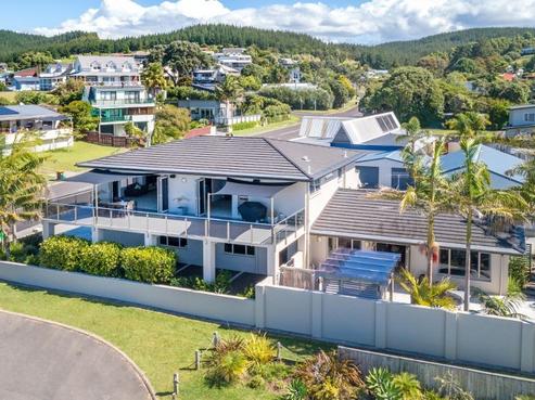 221 Onemana Drive, Onemana
