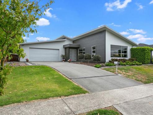 26 Norfolk Drive, Cambridge