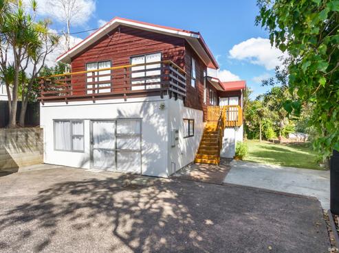 1/7 Derwent Crescent, Titirangi