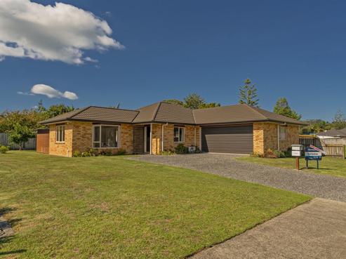 5 Cobham Lane, Whitianga