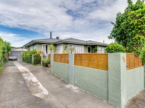 65 Clarence Cox Crescent, Pirimai