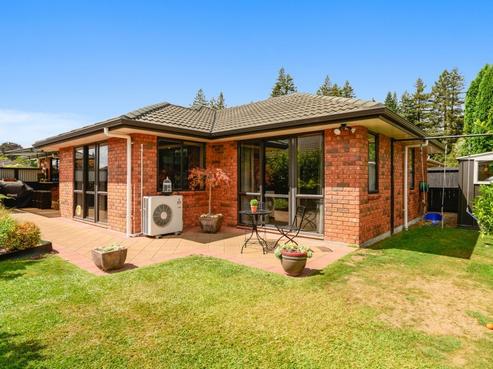 35 Riverholm Drive, Mangakakahi