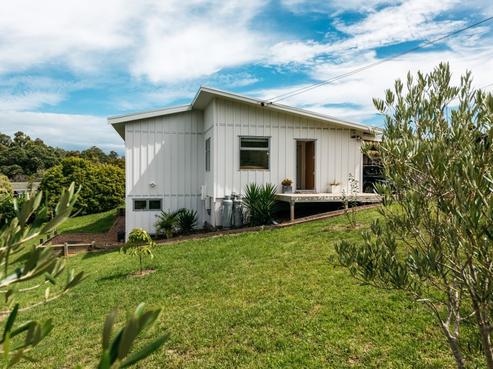 22 Nelson Avenue, Surfdale