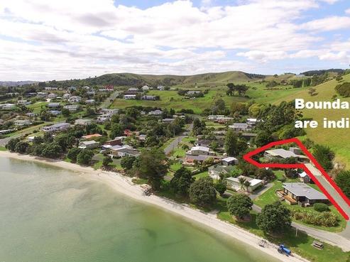 2 The Strand, Whakapirau