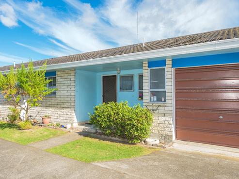 2/11 Pitt Street, Whanganui Central