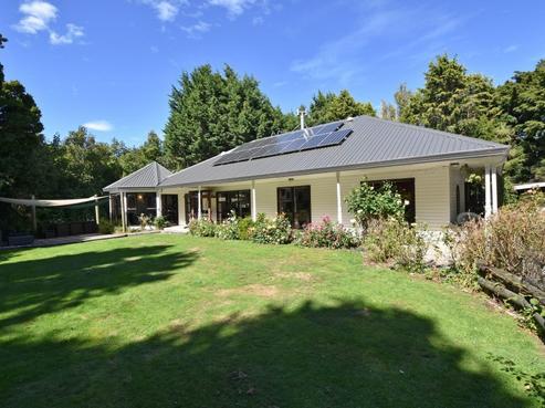 90 Matua Road, Otatara