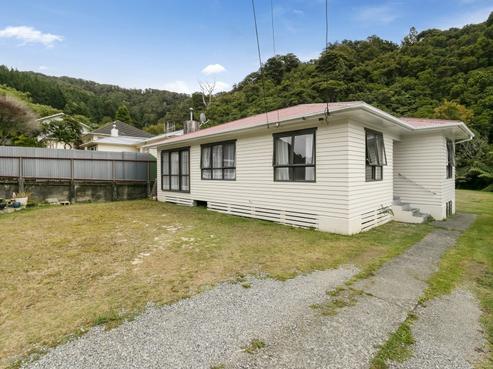 66 Lees Grove, Wainuiomata