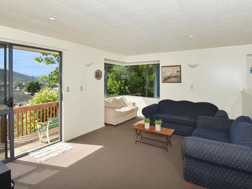 2A Mountain Road, Morningside