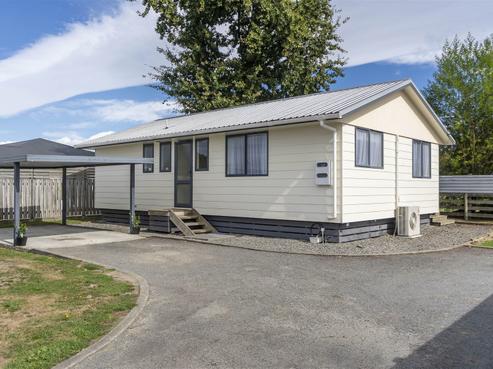 80D South Road, Solway