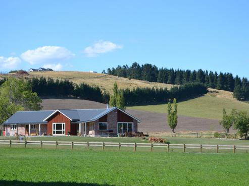 16 Campions Road, Cust