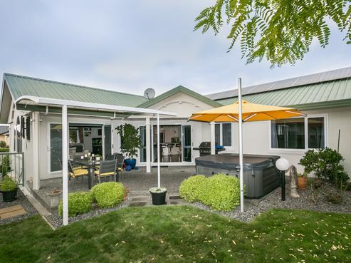 4 Dules Walk, Taradale