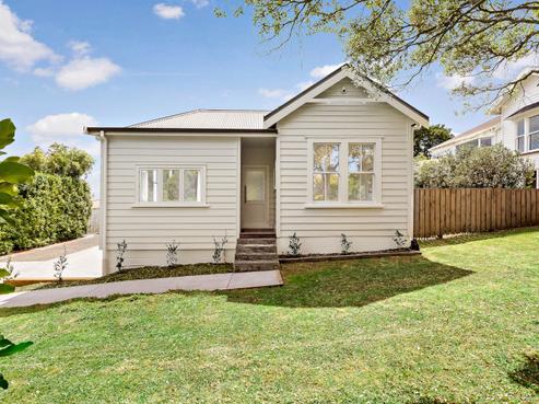 16 Totara Avenue, Pukekohe