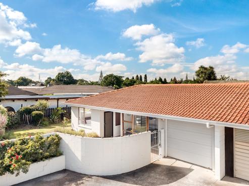 2/12 Beaumaris Way, Conifer Grove