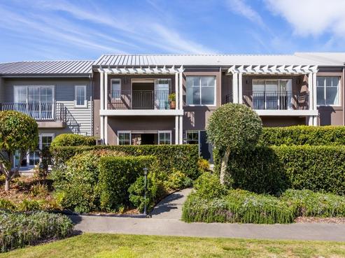 45 Chateau Crescent, Rangatira Park