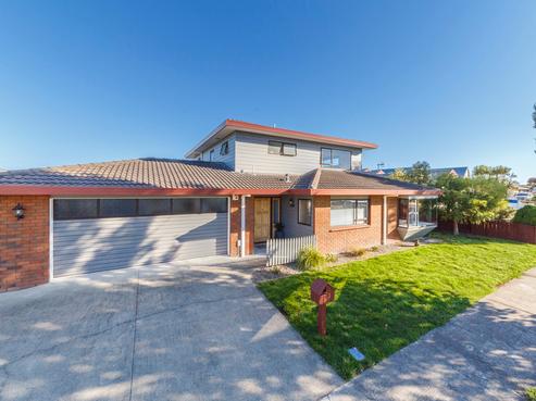 5 Colorado Crescent, Milson