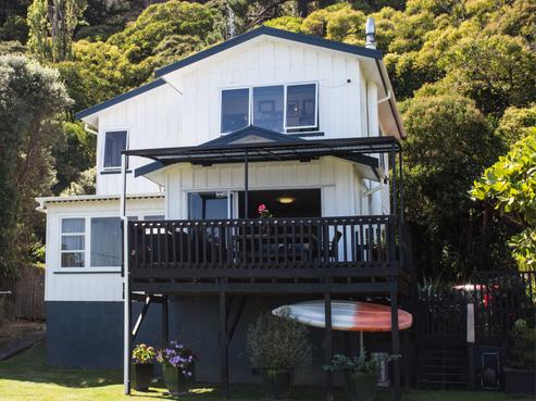 103 Ash Street, Thames