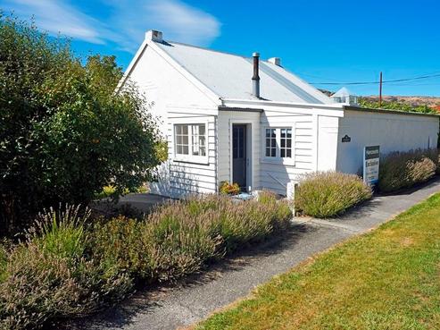 94 Branxholm Street, Roxburgh