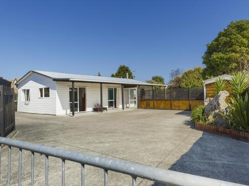 12B Pharazyn Street, Feilding