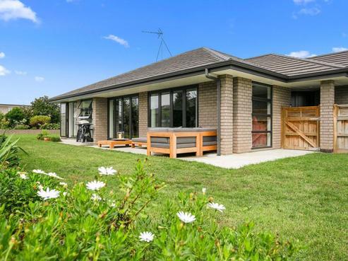 4 Peppercorn Place, Leamington