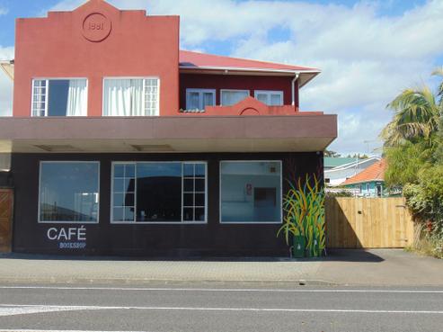 3 Commercial Road, Helensville