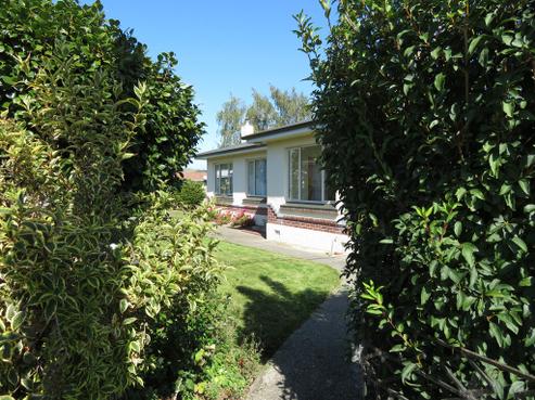 38 Main Street, Mataura