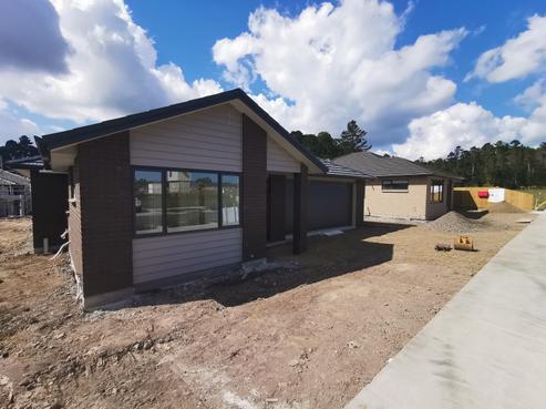 8 Ropere Street, Kumeu