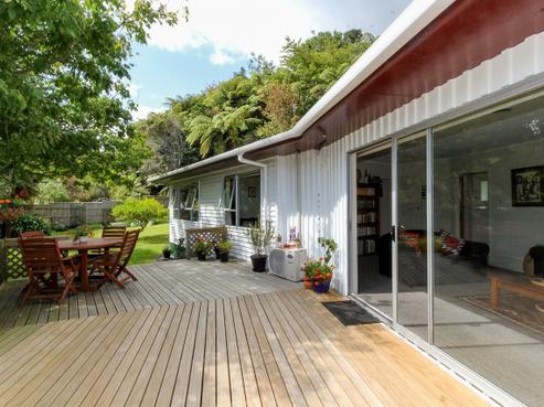 27 Beaumont Crescent, Frankleigh Park