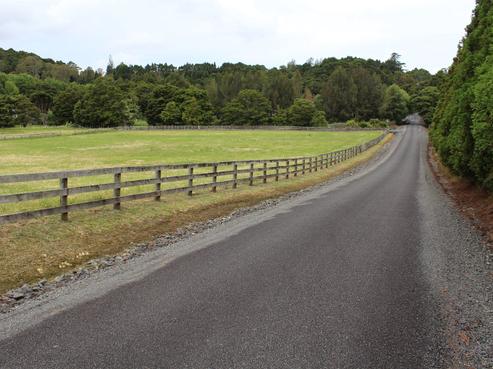 216 Cemetery Road, Maunu