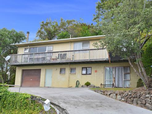 63 Raewyn Street, Morningside