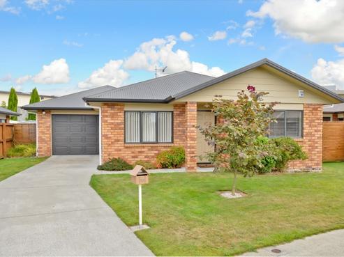 13 Shrule Place, Huntington