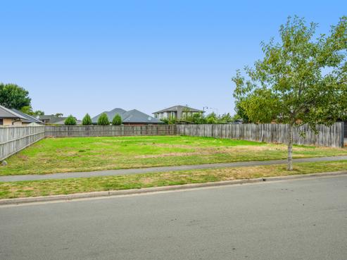 4 Little Oaks Drive, Yaldhurst