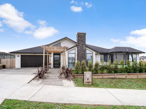 2 Floyd Road, Riverhead