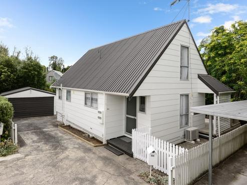22A Homestead Place, Glenview