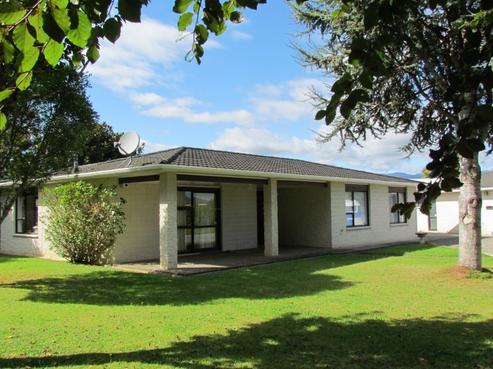 200A Bartholomew Road, Levin