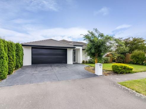12 Bibiana Street, Aidanfield