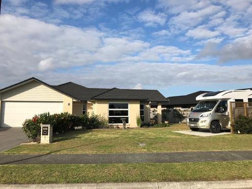 6 Kowi Lakes Drive, One Tree Point