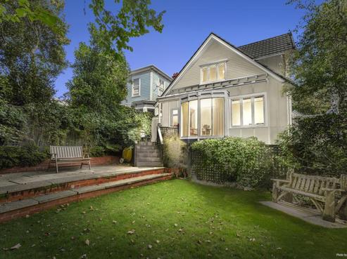 60 Hobson Street, Thorndon