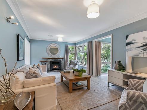 11 Rosehill Drive, Rosehill