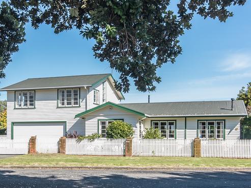 26 Bluegum Road, Paraparaumu Beach