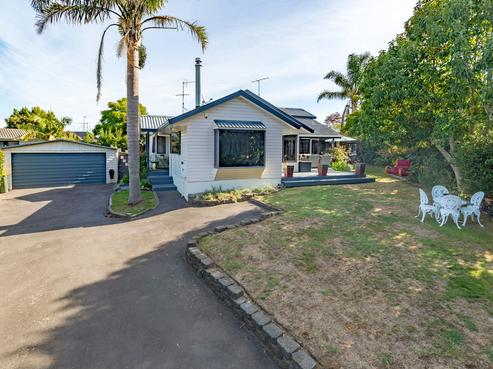 15 Seaview Rise, Waiuku