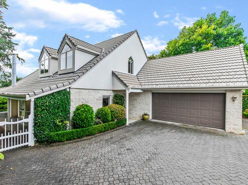 82 Bleakhouse Road, Howick