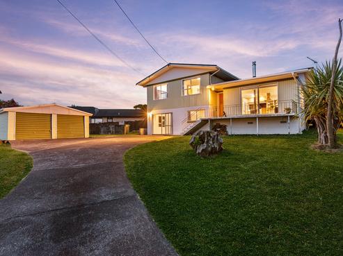 9 Matipo Road, Te Atatu Peninsula