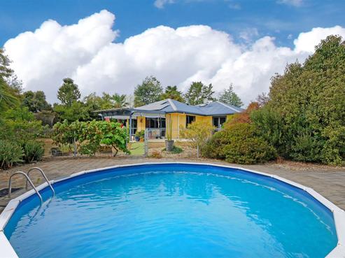 5 Simmonds Road, Brightwater