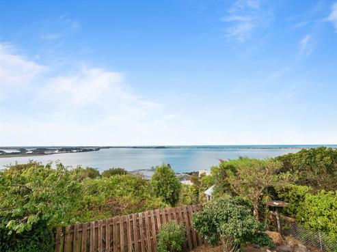 65 Saint Andrews Hill Road, Mount Pleasant
