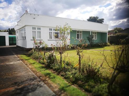 14 Onslow Street East, Ohingaiti