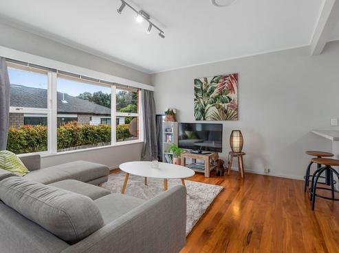 2/45A Northboro Road, Belmont