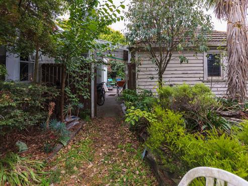 252 Waterloo Road, Hornby