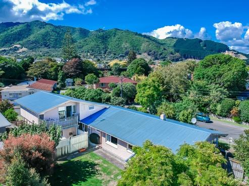 4 Iti Grove, Waikanae