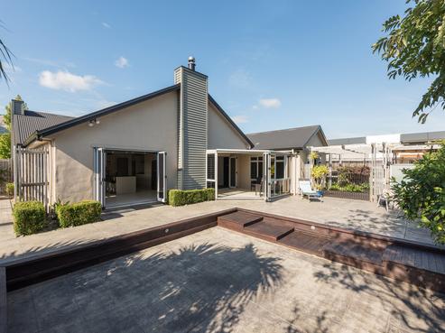 2 Walker Place, Richmond